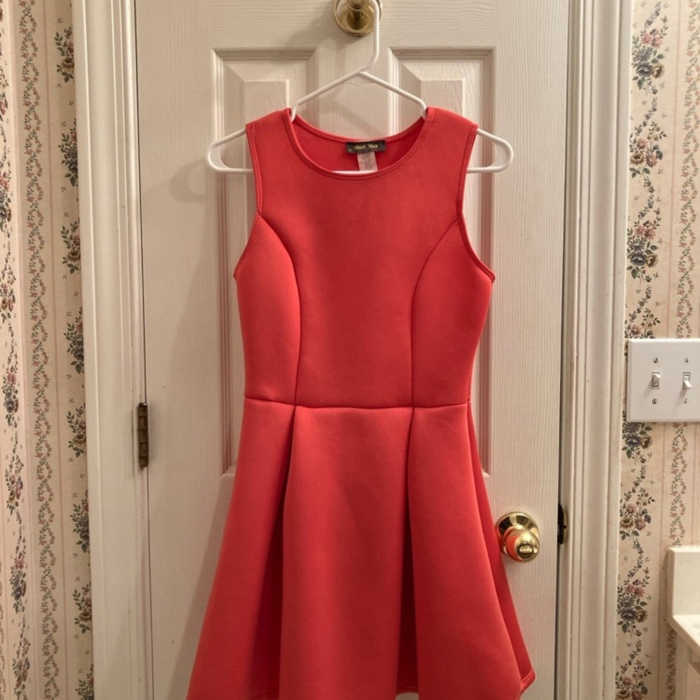 Brat Star Pink Sleeveless Midi Dress